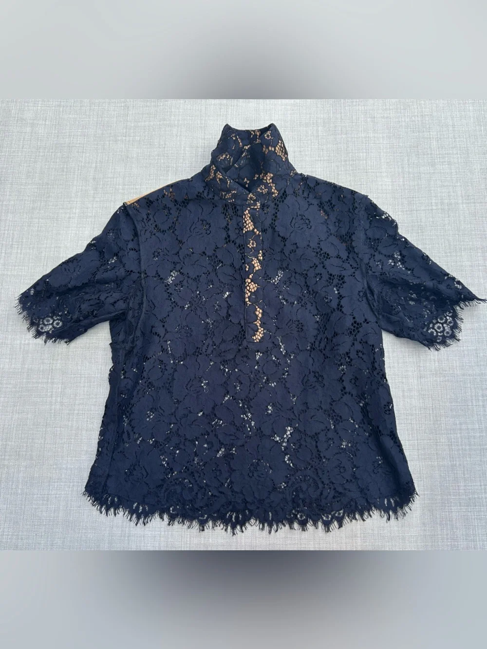 Michael Kors Collection Midnight Scalloped Lace Short Sleeve Shirt Top Blouse XS